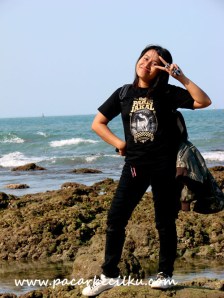 salah satu pantai di dekat Benteng Karang Bolong 