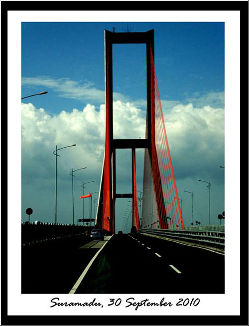 Jembatan Suramadu