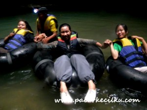 Wisata Alam Goa Pindul