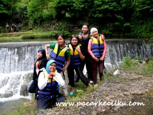 Wisata Alam Goa Pindul