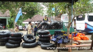 Wisata Alam Goa Pindul