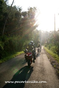 jalan menuju Curug Mrawu