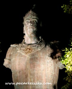 Patung Wisnu Patung Wisnu