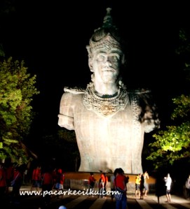 Patung Wisnu Patung Wisnu