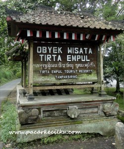 Pura Tirta Empul Tampak Siring