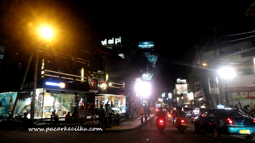 Jalanan di persimpangann Ground Zero Memorial