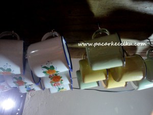 cangkir cangkir kopi