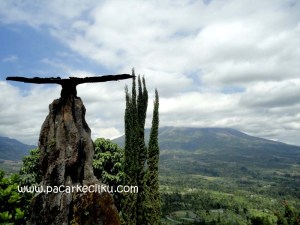 pemandangan dari Ketep Pass