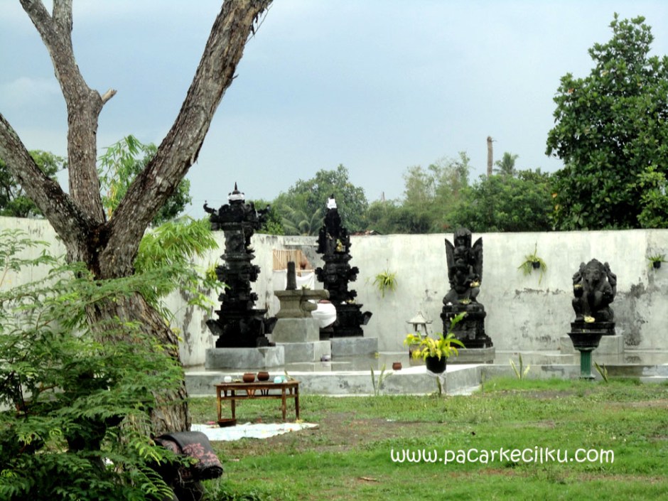 pura misterius yang bikin saya penasaran