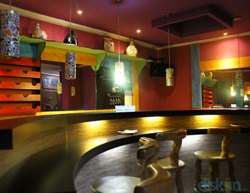 Colours Cafe & Resto