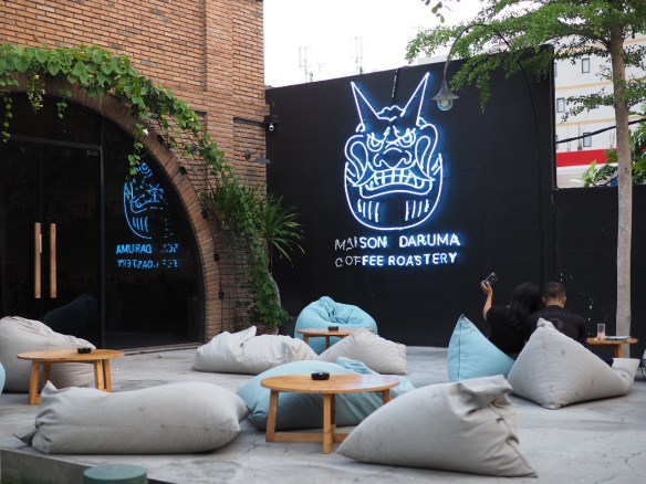 Menghirup Wangi Kopi Maison Daruma Roastery 